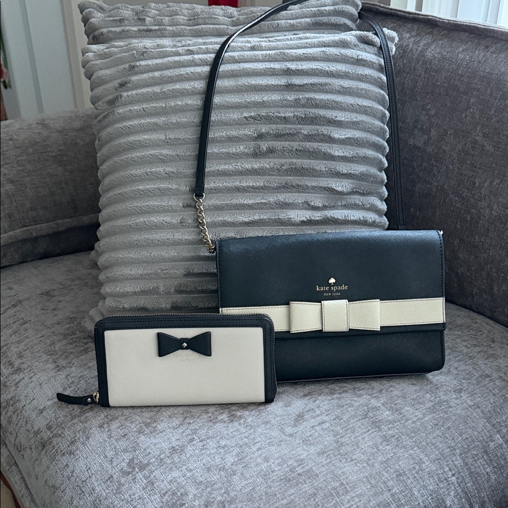 Kate Spade Black and Cream Crossbody Bag with coordinated wallet. Wallet 7.5 x 4